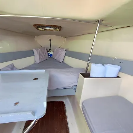 Boat Bådhotel Lisboa