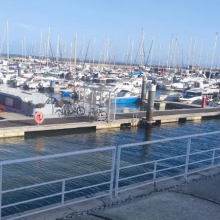 Boat Botel Lisbon